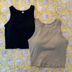 Uniqlo Built-In Bra Cropped Tank Set | Black & Beige | Size Small